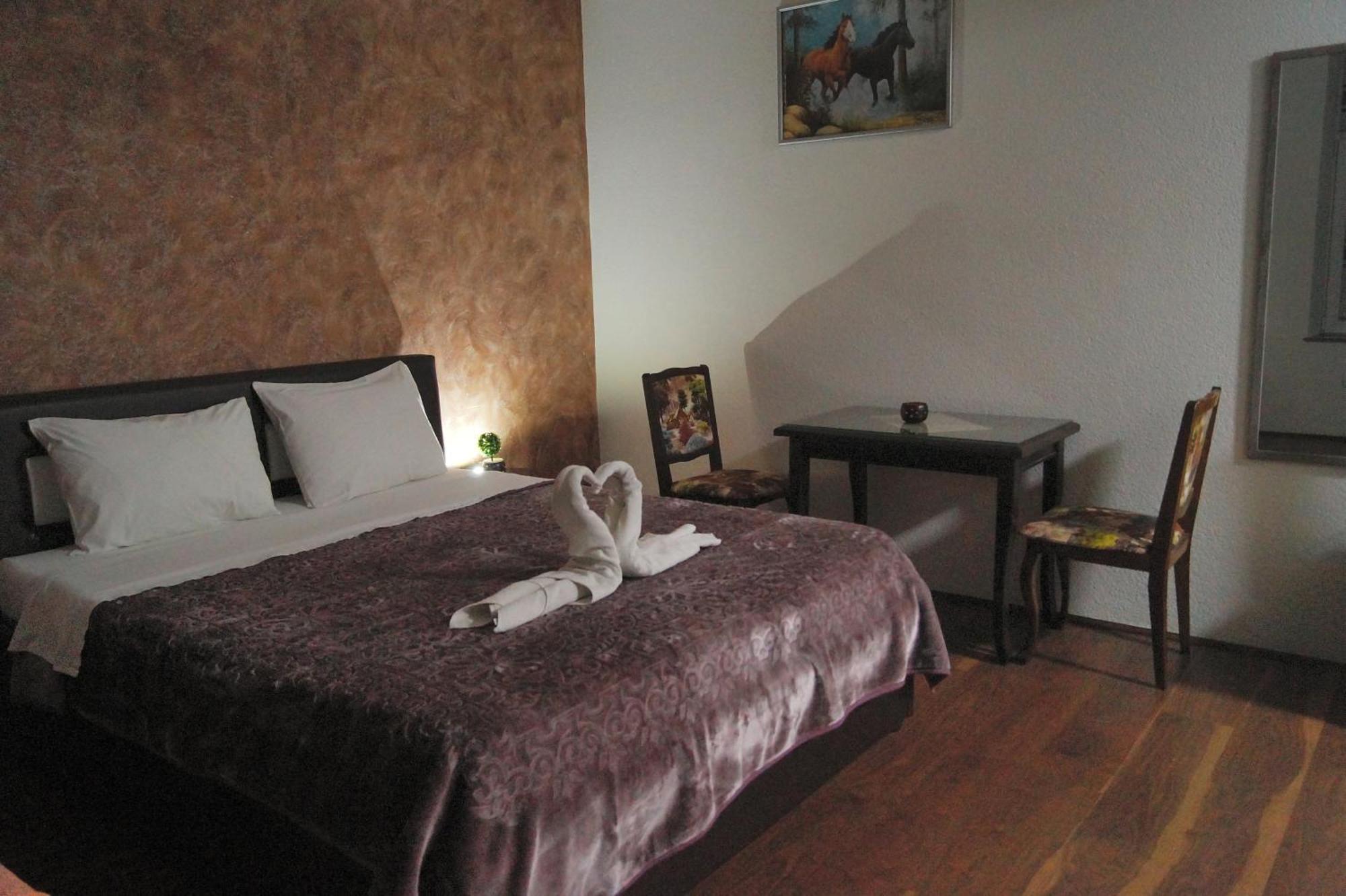 Rooms Filip Бітола Екстер'єр фото