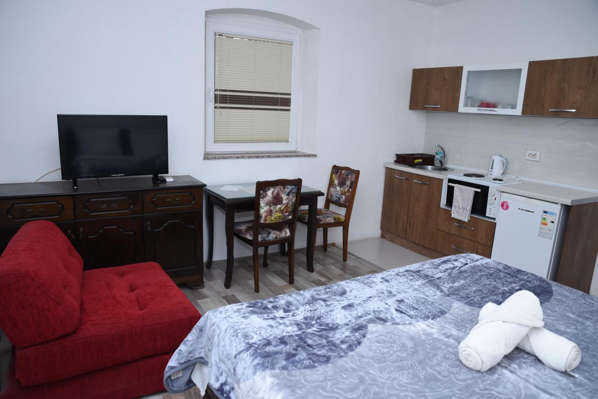 Rooms Filip Бітола Екстер'єр фото